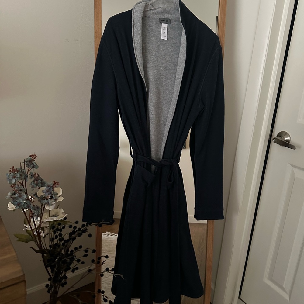 Hanro robe Blue and Gray Open Front Robe
